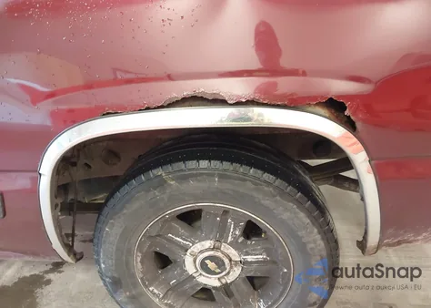 2001 Chevrolet Silverado 1500 Ls из США, поврежденный, VIN 2GCEC19T211174836